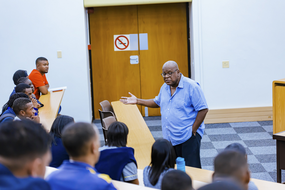 Crestway High visit to Stellenbosch University campus on 19 March 2024 ...